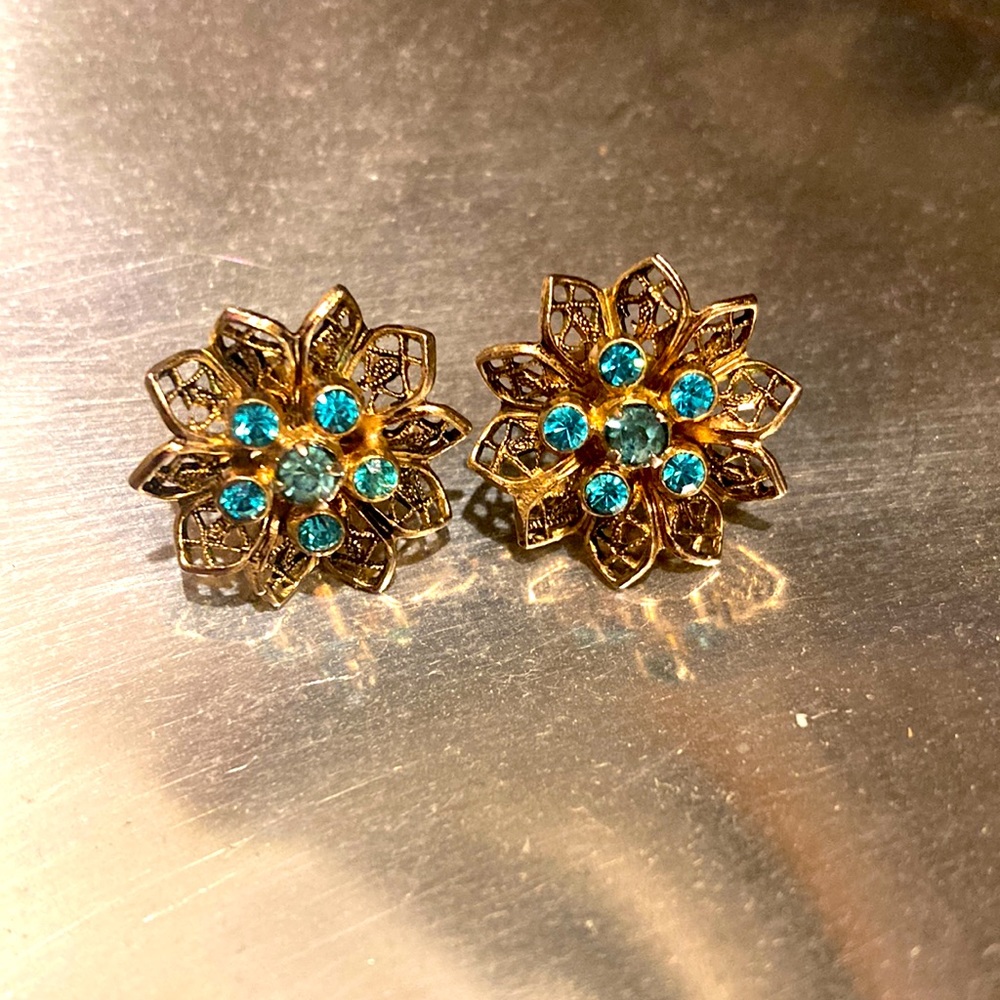 Vintage Filigree Aqua Rhinestones Goldtone Earrings